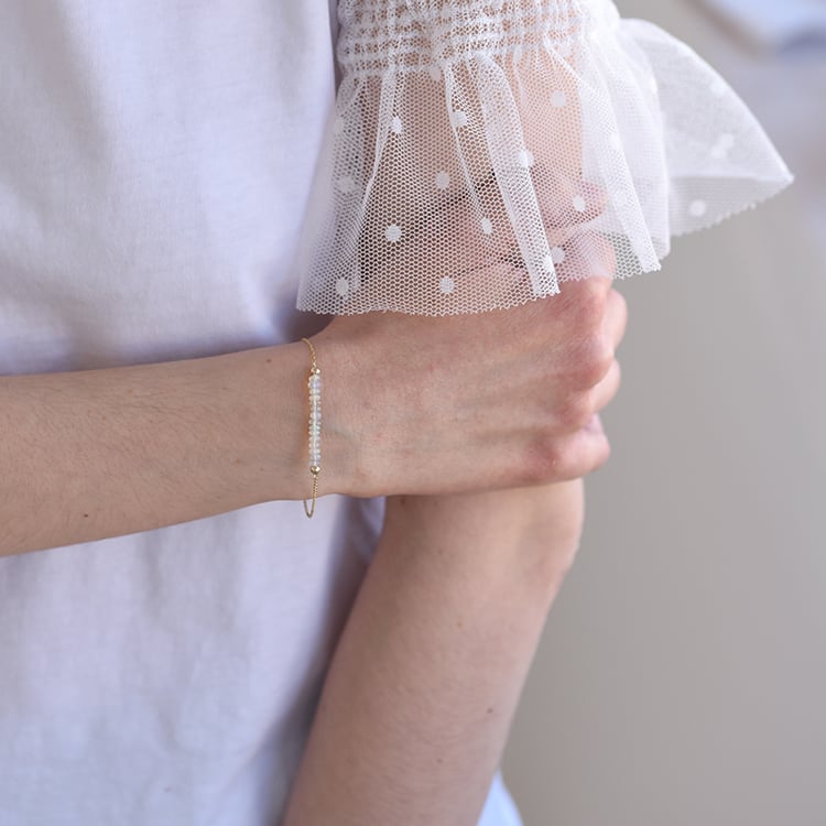 Zlatý náramok s opálmi 60739