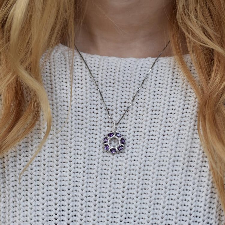 Náhrdelník s ametystmi 28411