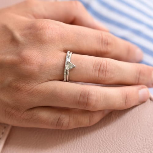 Zásnubný diamantový set prsteňov zo zlata Dlynie