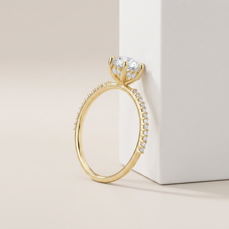 Zdobený zásnubný prsteň s 1.08ct IGI certifikovaným lab-grown diamantom a lab-grown diamantmi Annice 170105