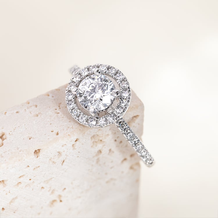 Zlatý halo zásnubný prsteň s lab-grown diamantmi Kerau 149671