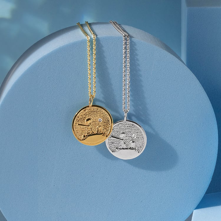 Strieborný prívesok s atypickým povrchom a diamantom Malý princ 141205