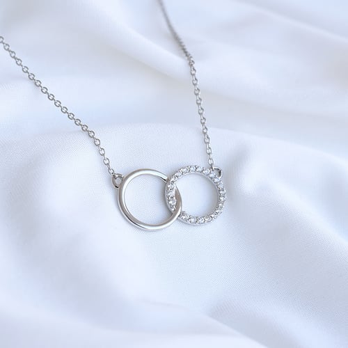 Symbolický náhrdelník s diamantmi Mariah