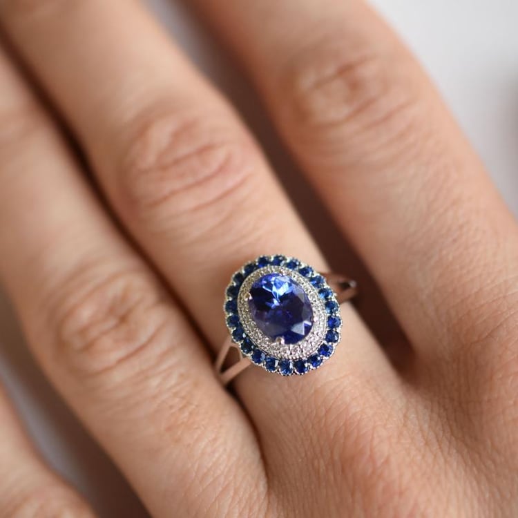 Zásnubný prsteň s tanzanitom 9472