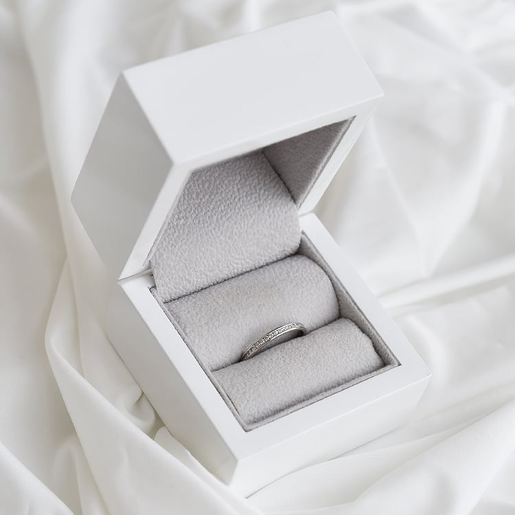 Eternity prsteň s diamantmi 92578