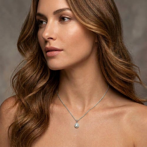 Romantický prívesok s lab-grown diamantmi Danny
