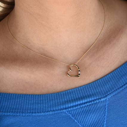 Zlatý prívesok srdce s čiernymi a bielym diamantom Janey