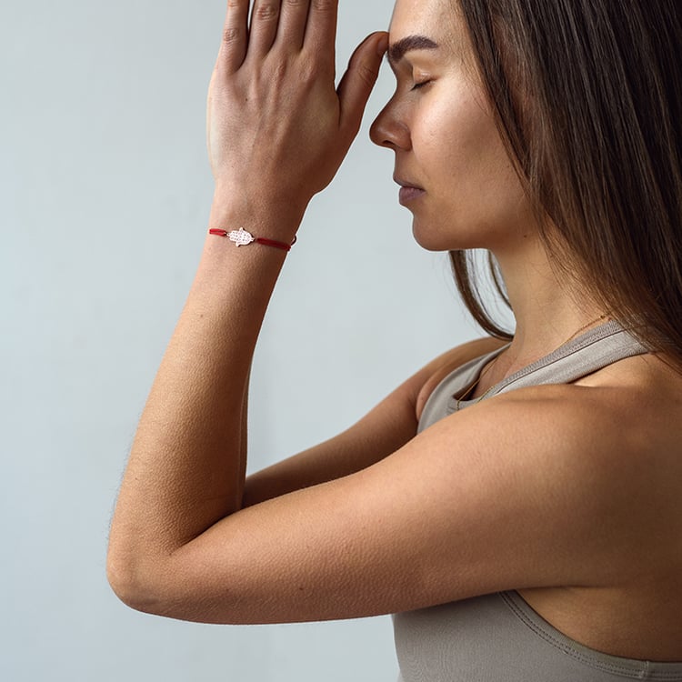 Povrázkový joga náramok so symbolom Hamsa 134181