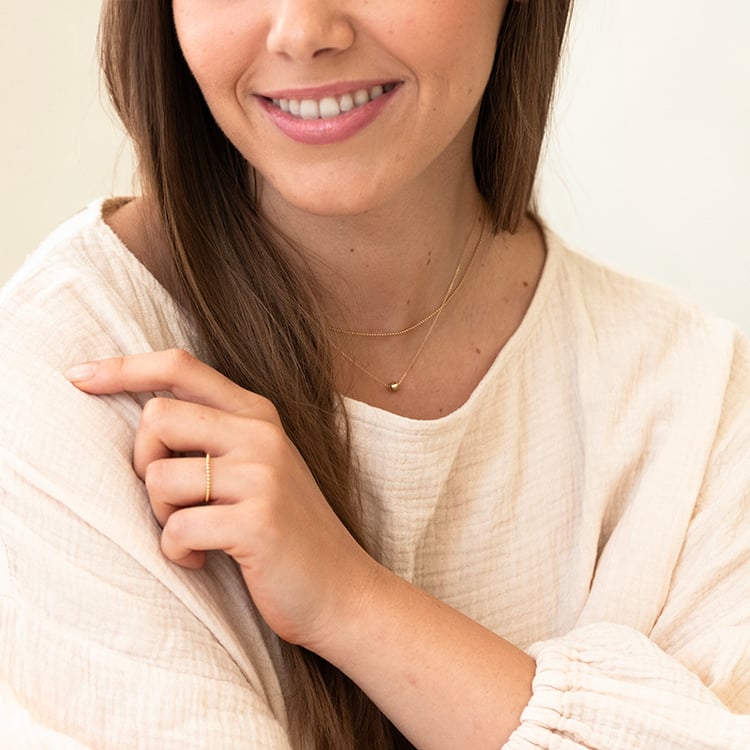 Zlatý náhrdelník s guličkou Ina 143457