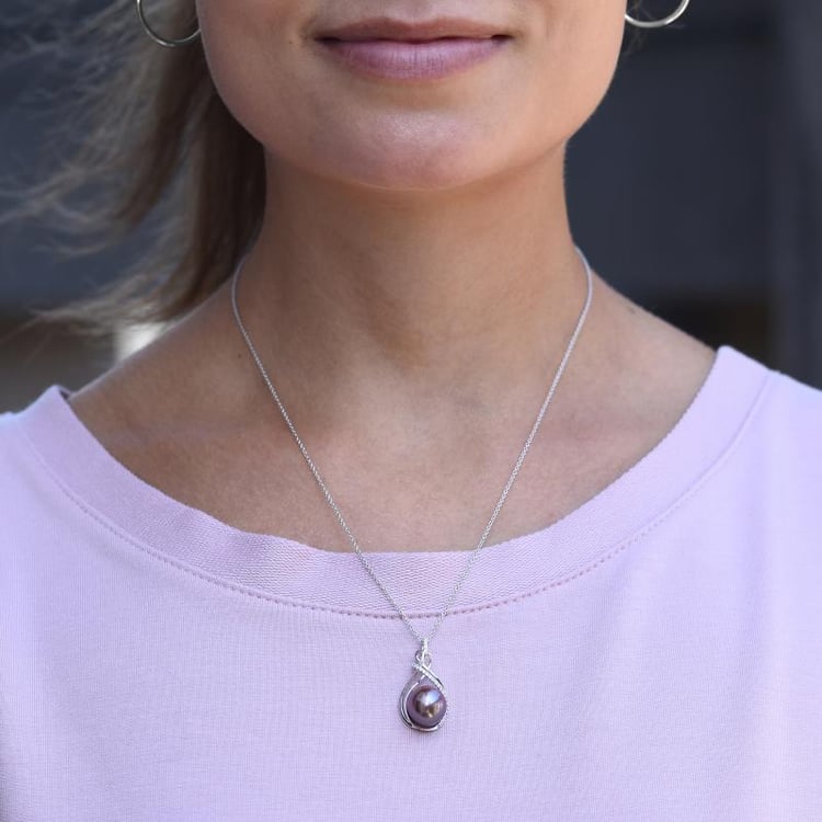 Perlový prívesok 13137