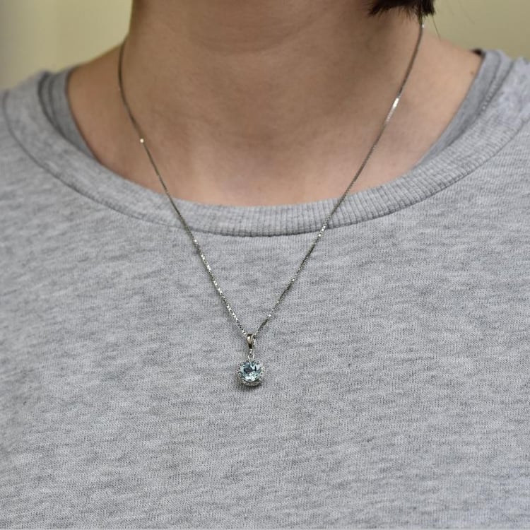 Náhrdelník s topásom 26714