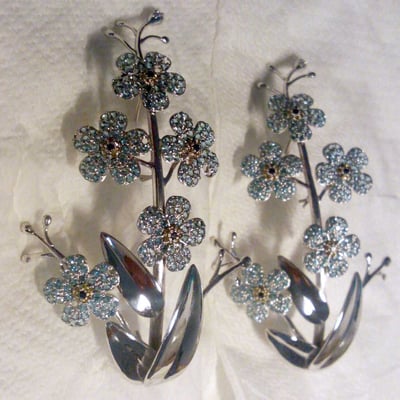 Kvetiny zo zlata osadené topásmi