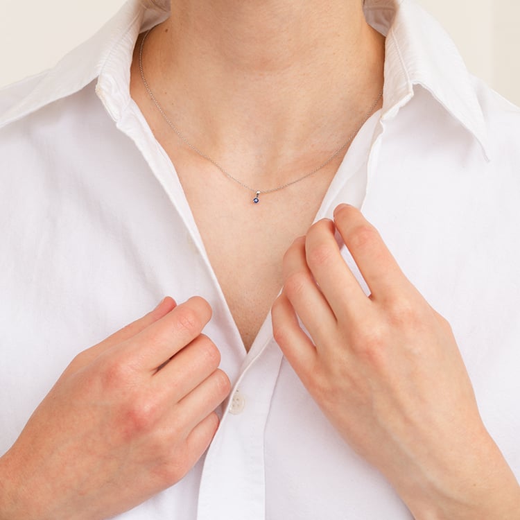 Strieborný prívesok s modrým zafírom s výberom veľkosti Odessa 123595