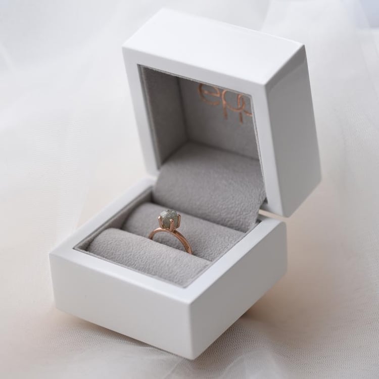 Zlatý prsteň 52672