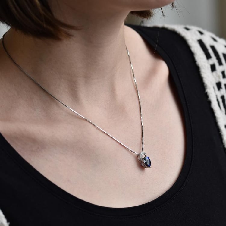 Strieborný náhrdelník Olia 6427