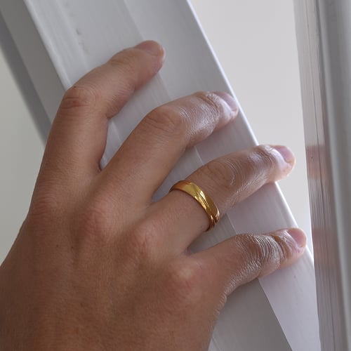 Elegantné zlaté svadobné prstene s diamantom Weber