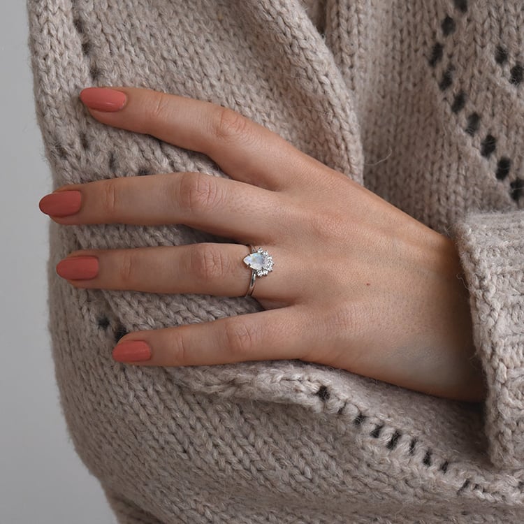 Prsteň s měsačným kameňom a diamantmi 71494