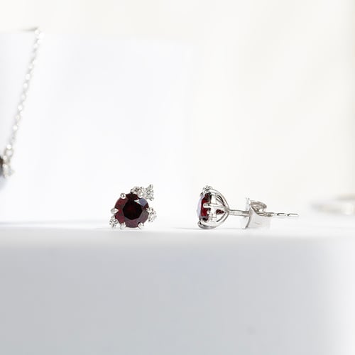 Cluster náušnice s českými granátmi a diamantmi Alary