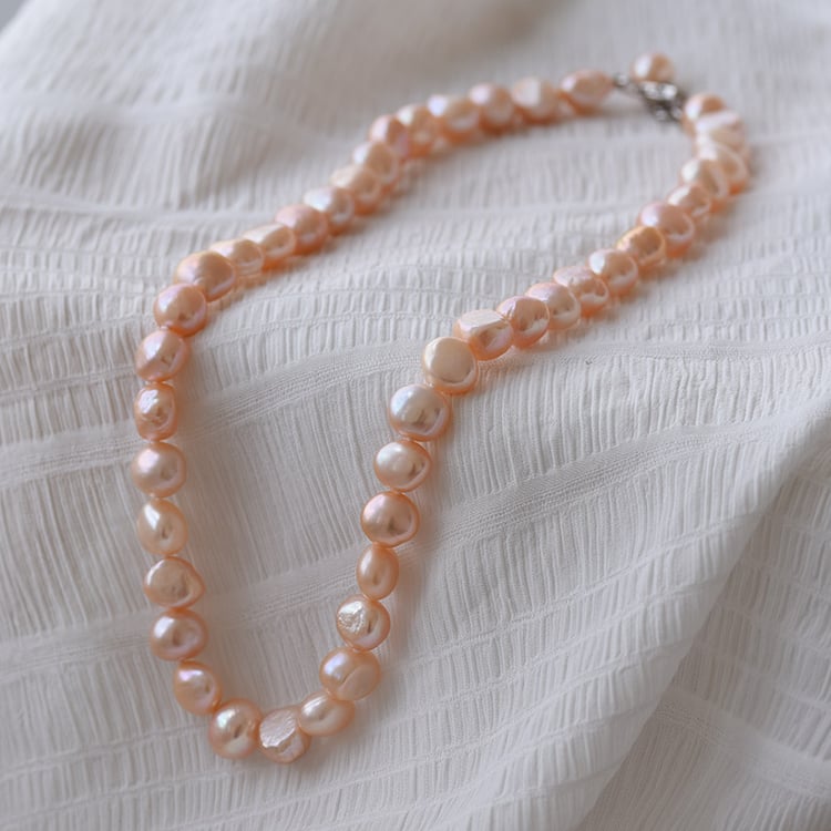 Náhrdelník s broskyňovými perlami 65845
