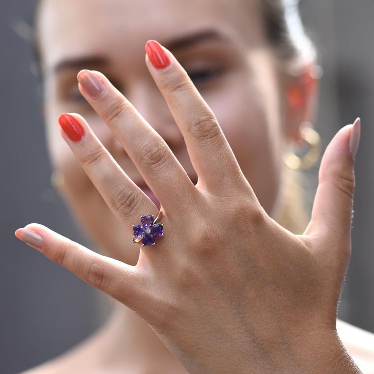 Zlatý prsteň s ametystmi a diamantom Macalla 47312