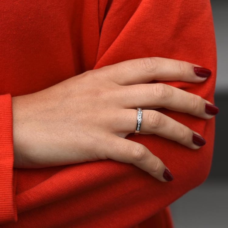 Platinový eternity prsteň plný diamantov 47806