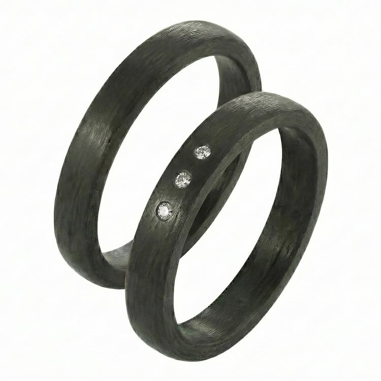 Ploché karbónové svadobné obrúčky s diamantom Dammu