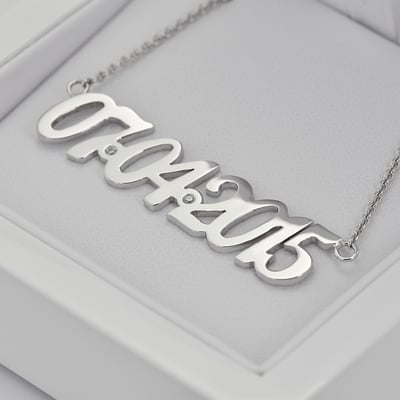 Náhrdelník s dátumom