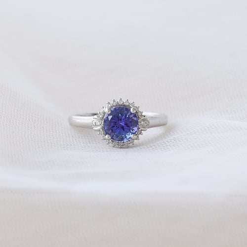 Tanzanitový zlatý prsteň s diamantmi Dion