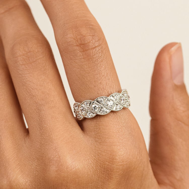 Zlatý zdobený prsteň s diamantmi Ruben 163095