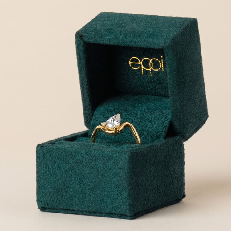 Rozvodový vlnitý zásnubný prsteň s pear lab-grown diamantom 165112