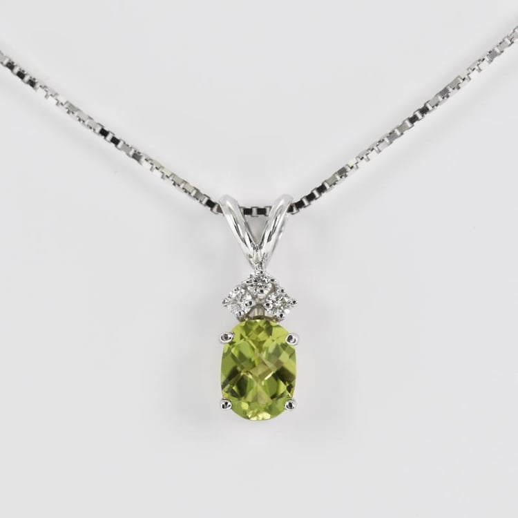 Náhrdelník zo zlata 9744