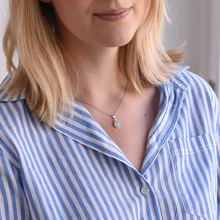 Zlatý náhrdelník s opálovou slzou a diamantom 67731