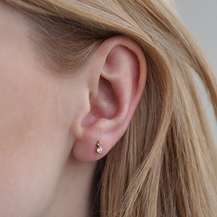 Minimalistické náušnice s moissanitmi a topásmi Coroba