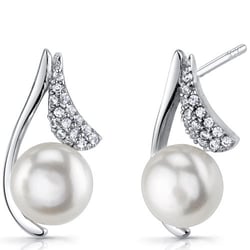 Strieborné napichovacie náušnice s perlami Kazis
