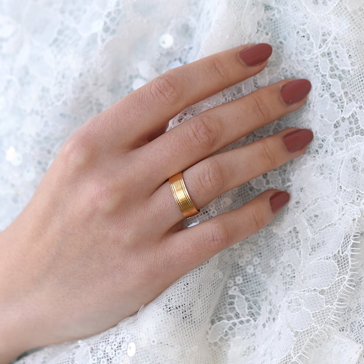 Plochý snubný prsteň 61454