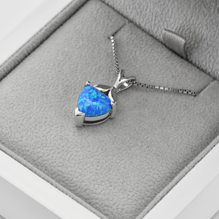 Strieborný náhrdelník 3977