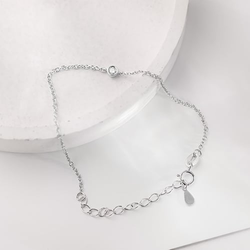Strieborný minimalistický náramok s diamantom Lepio