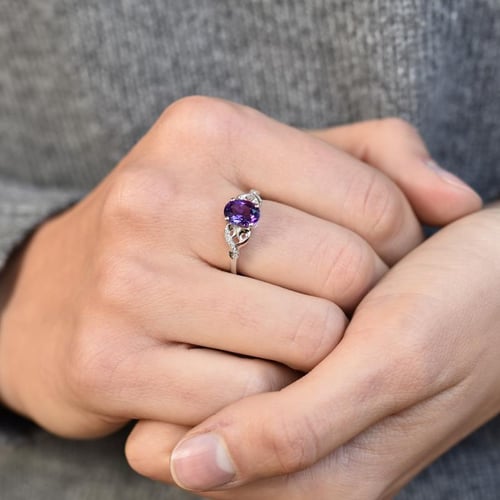 Zlatý ametystový prsteň s diamantmi Chlorys