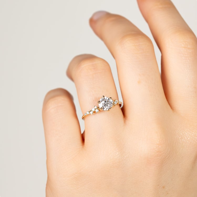 Zásnubný prsteň s diamantmi Carina 151516