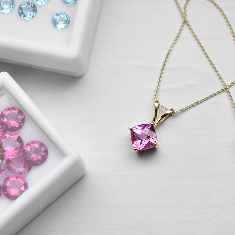 Náhrdelník so zafírom 36750