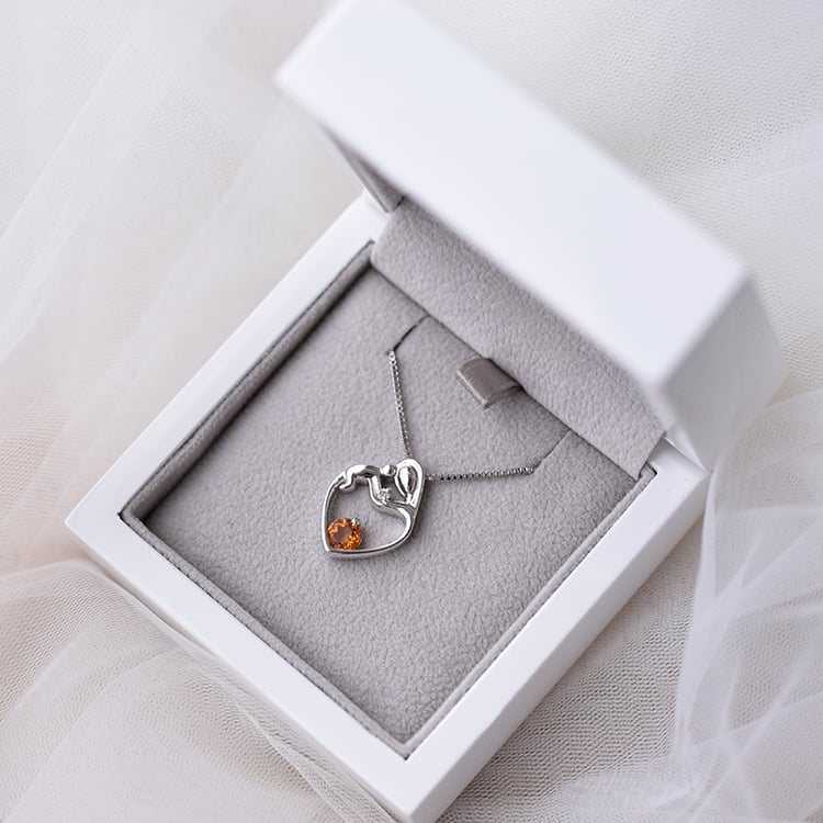 Prívesok Matka a dieťa z bieleho zlata 58141