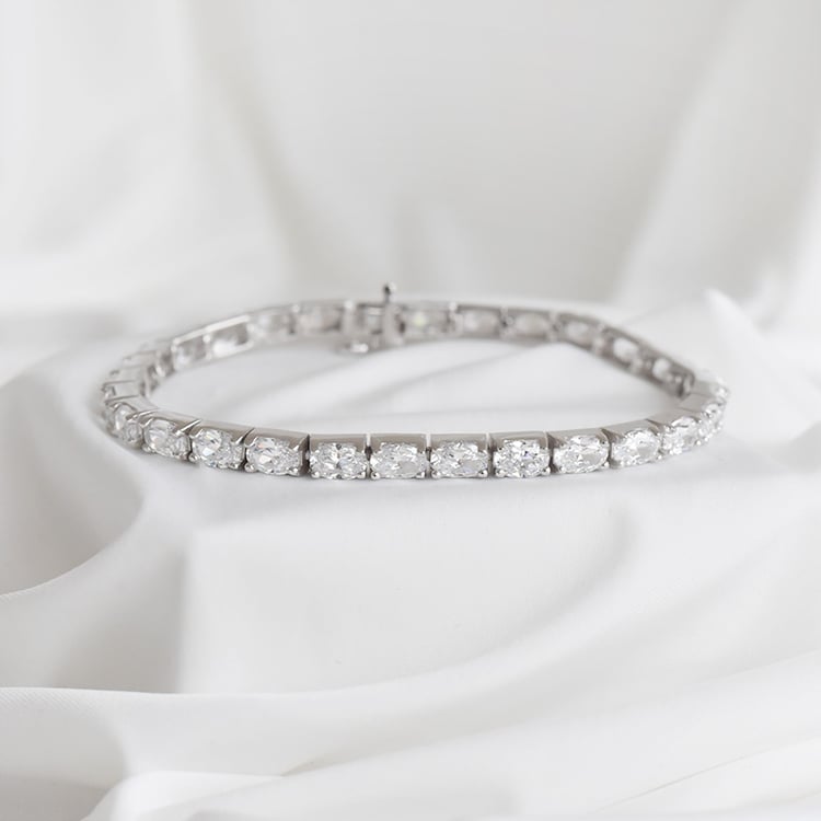 Strieborný náramok so zirkónmi 90693