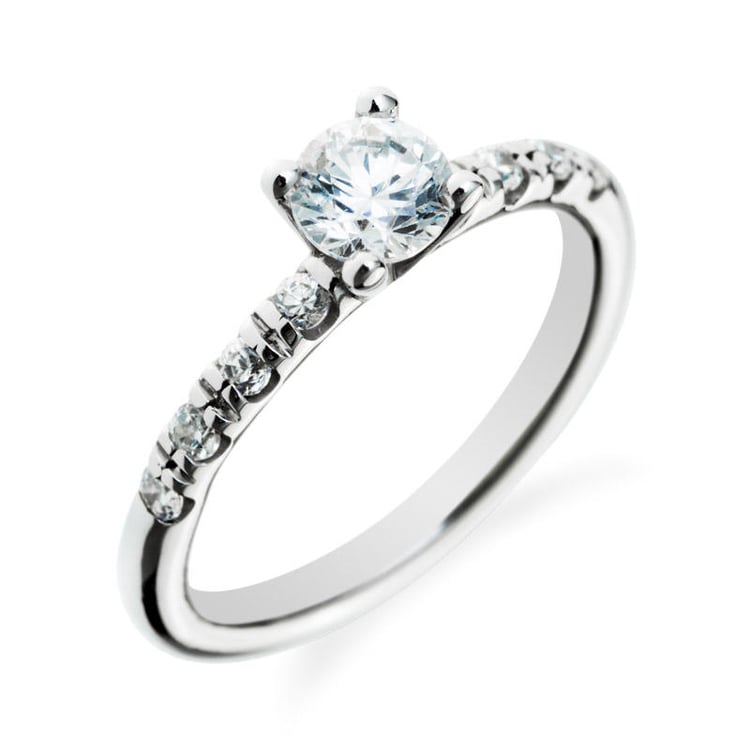 Zlatý zásnubný prsteň s diamantmi