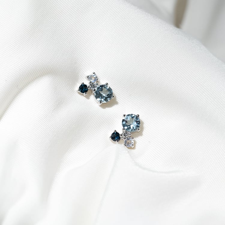 Cluster náušnice s akvamarínom, zafírom, mesačným kameňom a diamantom Kerrie 131291