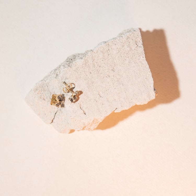 Strieborné cluster náušnice so salt and pepper diamantmi Kerrie 116139