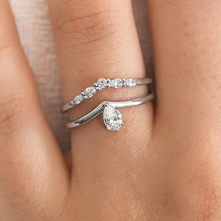 Romantický zásnubný set prsteňov s diamantmi 156047