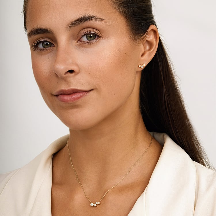 Moderné strieborné náušnice s guľatými lab-grown diamantmi Ebba 162813