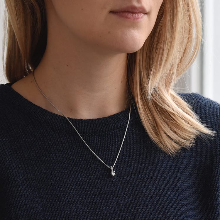 Náhrdelník s diamantom 72935