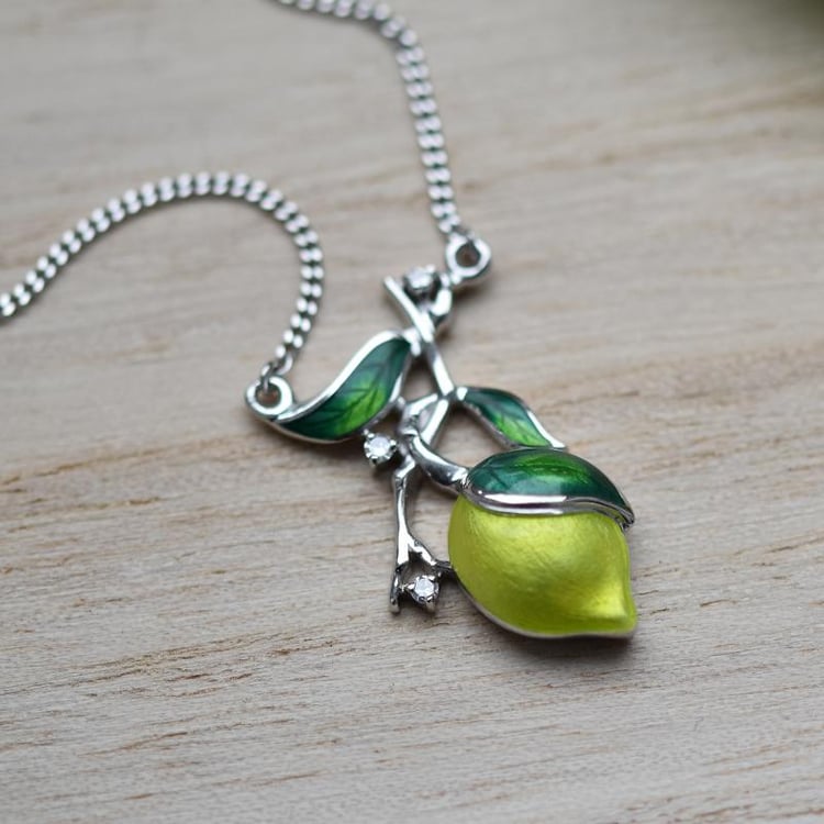 Strieborný diamantový náhrdelník 43398