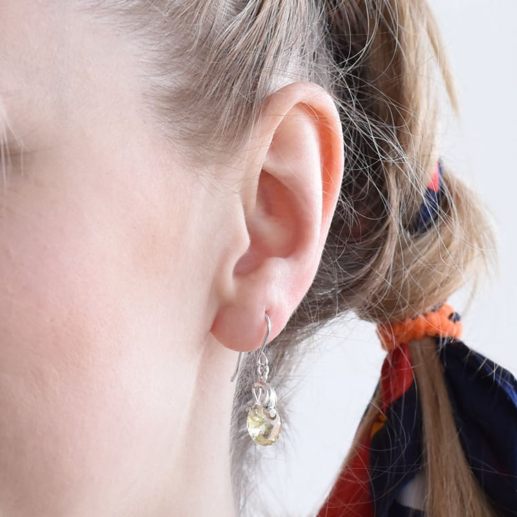 Visiace náušnice zo striebra 96432